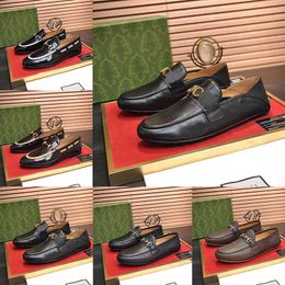 Men's dress wedding shoes dress shoes business peas shoes dress gentleman shoes metal buckle red and green standard cowhide driving shoes casual shoes.