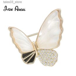 Pins Brooches JADE ANGEL Mother-of-pearl CZ Butterfly Brooch Trendy Black Oil Drip Asymmetrical Design Female Brooches Fashion Jewellery Q231107