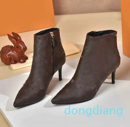 Designer Cherie Silhouette Ankle Boot Fashion Woman Heel Bootie Ranger