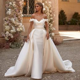 Abiti da sposa eleganti in pizzo con spalle scoperte per la sposa Abiti da sposa a maniche lunghe in raso per abiti da sposa a trapezio da donna