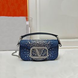 Ünlü tasarımcı crossbody çanta elmas kılıfı kristal çanta moda kadın zincir yemek çantası yüksek uç elmas omuz çantaları çanta mini alt koltuk çantası