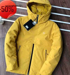 2023 Arc New Bird Down Jacket Short Hooded Outdoor Sports Leisure Fashion Texpro Thickened for Men and Women3WS