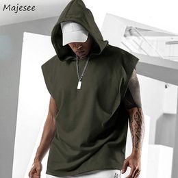 Mens Tank Tops Men Summer Hooded Sleeveless Loose Fashion Solid Handsome Muscle Workout Singlets Male Breathable Bodybuilding Ulzzang 230406