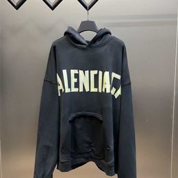 Balencaigaa High Version Paris b Family Tape American Pattern Letter Long Sleeved Loose Fitting Os Version Unisex Hoodie