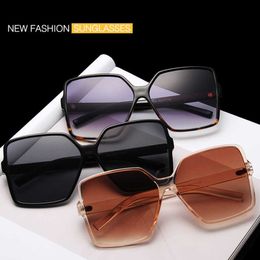 Sunglasses Brand Designer Cat Eye Sunglasses Woman Vintage Black Mirror Sun Glasses For Fashion Big Frame Cool Sexy Female Oculos P230406