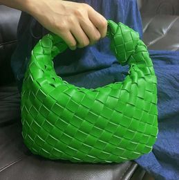 2022 Fashion Woven Bag Knotted Handle Shoulder Green Summer Lady Cross body Hobo Casual Handbag designer B bags YU6632