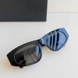 2023 Fashion Designer New Sunglasses Bai Jingting Same cat's eye butterfly shaped Personality glasses resistant sunshade