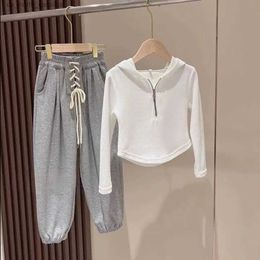 Clothing Sets Spring Girls' Clothing Set Fashionable Sports Suit Zipper Sweater +Pants Autumn Baby Kids Clothes Middle School Children's Set R231106
