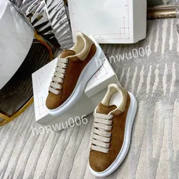 2023top new Brand womens Casual Shoes Sneaker mens Sneakers White Black Green Sail Chicago Kentucky Mens Sports Platform Shoes