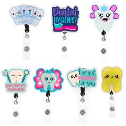 10 Pcs/Lot Fashion Key Rings Tooth Dentist Acrylic Retractable Medical Hospital Badge Holder Nurses Doctors ID Name Card For Healthcare Worker Accessories