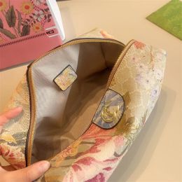 Senhoras designers de luxo marca saco de maquiagem clássico bolsa cosmética moda floral saco de lavagem couro bolsa de toalete das mulheres acessórios de viagem