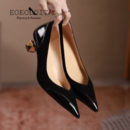 Dress Shoes Women Gold Heel Shoes Leather Patchwork Pumps Shoes Designer Heeled Shoes Pointed Toe Spring Autumn Mid Heel Shallow Pumps 230404