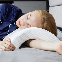 Pillow U-shaped curve Orthopaedic pillow for sleep memory foam hand pillow Hollow Orthopaedic product Neck pillow Travel side sleep 230406