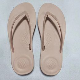 Luxury Fitflop Women Slippers Summer Luxury Leather Slip-on Designer Slipper Beach Shoes Slides Fashion Metal Button Decor Party Flats Sport Sliders 36-39