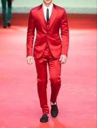 Men's Suits Men's 2023-Selling Blazer Sets Pure Red Fashion Men Three Pieces Wedding Party Wear Costume Homme Slim Custom Made