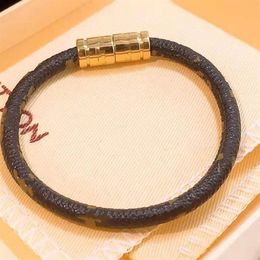 2021 Fashion Bracelets for Woman or Man Bracelets High Quality Leather Bracelet for Couple Bracelet Top Quality Jewelry Supply190i