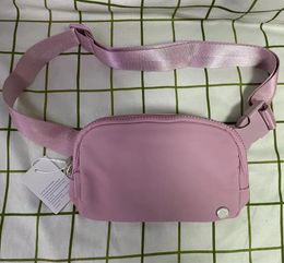 LL Fanny Pack Handväskor Kvinnor utomhuspåsar Purses Pocket Travel Beach Telefonpåse Stuff Sacks Running Midjeväskor Vattentäta justerbara korskroppsväskor