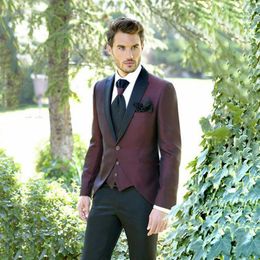 Men's Suits Italy Men For Wedding Burgundy Suit Groom Tuxedos 3Piece Black Peaked Lapel Slim Fit Terno Masculino Trajes De Hombre