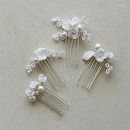 Hair Clips 4Pcs/Set Handmade White Ceramic Flower Comb For Bridal Pearl Beaded Wedding Tiara Accessories Prom Jewellery Women