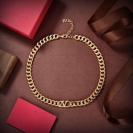 Woman Brand Pendant Necklaces V Letter Designer Pearl Fashion Luxury Vlogo Metal Jewelry Hoop Women Trend Necklaces JHJ545oj88