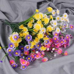 Decorative Flowers Artificial Plastic Small Daisy Imitation Town Fake Flower Garden Wedding Decoration Bouquet Party Home