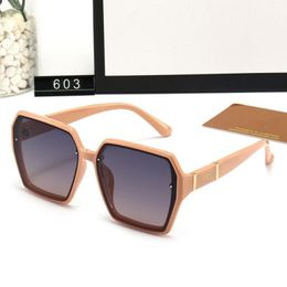Fashion sunglasses for men luxury designer sunglasses woman 2023 classic Polarising UV400 resistant glasses driving beach womens sunglasses