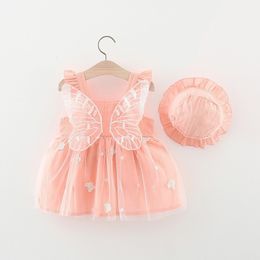 Девушка платья 2 куски крыла детская летняя одежда корейская модная сетчатая рукавочная сетчатая платье для принцессы Sunhat Little Girls Set 230407