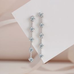 Women Charming Earrings 925 Sterling Silver Bling Round Moissanite Diamond Earrings Studs for Girls Women Nice Gift