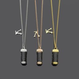 Couple Brand V Fashion Iron Perfume Bottle lvities Pendant Jewellery Bullet Gold Designer Necklace for Women and Men