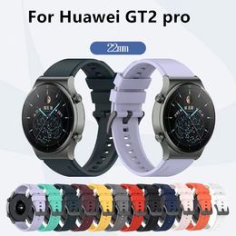 Suitable for Huawei GT2Pro strap 22mm smart watch with step style black buckle 20mm silicone buckle