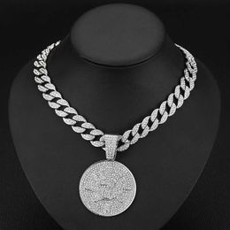 Light Luxury K Gold Sunflower Full Diamond Round Tag Pendant Necklace Men's Small Hip Hop Cuban Chain Tag 231015