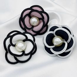 Decorative Flowers 5Pcs 6CM Pearl Center Black White Fabric Camellia Rose Artificial For Clothing Hats Bags Decoration