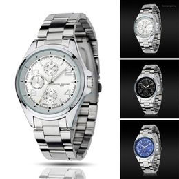 Wristwatches Men's Watch Fake 3-eye Luminous Dial Waterproof Steel Belt Business Accessories Wrist Watches Pointer H9