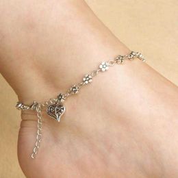 Anklets New Retro Charm Anklets For Women Vintage Foot Jewelry Ancient Silver Plated Flower Heart Ankle Chain Bracelets Chaine Cheville AA230406