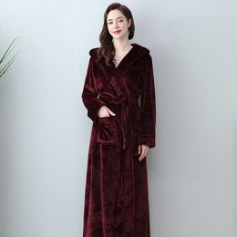 Autumn/Winter Thick and Long bathrobe Women's Winter Coral velvet men's hooded pajamas Couple hooded flannel nightgown