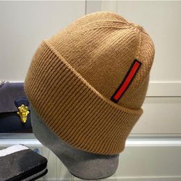 Classic Men's Knitted Hat Designer Women's Beanie Cap Winter Warm Wool Hats 10 Color Options