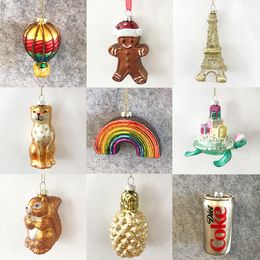 Decorative Objects Figurines Christmas Tree Decorative Glass Creative Pendant Window Gift Foreign Exchange 3-inch Doll Toy Collection 230407