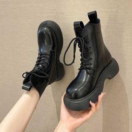 Boots Cool 2022 Bottom Muffin Thi Big Head Short Women's Autumn and Winter New British Style Small Man Lace Up Patent Leather Mart AA230406