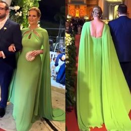 Elegant Chiffon Mother Of The Bride Dresses Cape Sleeves Sexy Backless Long A Line Wedding Guest Gowns Light Green Women Formal Occasion Evening Dress