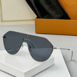 Sunglasses 2023 Fashionable Outdoor Square Connected Large Size Women's Star Style Borderless Trend T-stage Sunglasse