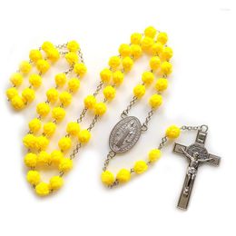 Pendant Necklaces QIGO Rose Plastic Rosary Necklace Yellow Pink Long Jesus Cross Catholic Jewelry For Men Women