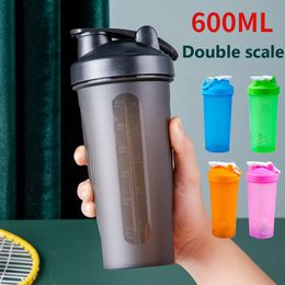 Water Bottles 600ml Portable Protein Powder Shaker Leak Proof for Gym Fitness Training Sport Mixing Cup with Scale 230406