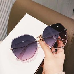 Sunglasses 2023 Polygonal Frameless Fashionable Women Round Long Face Korean Street Po Style Light Tone Trend
