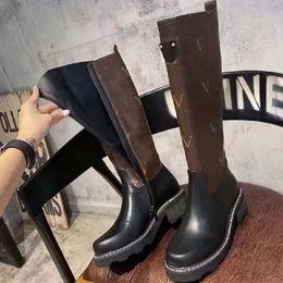2023 Designer Boots Luxury Boot Martin Boots Ankle Booties Short Boot Sneakers Trainers Slipper Sandals Leather Woman 062 Shoebrand