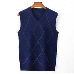 Men's Vests Sleeveless Pullover Men Sweater Vest Knitted Tank Top V Neck Casual Plaid Grey Colour Comfortable Fit