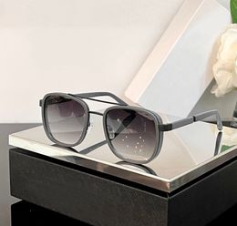 Matte Grey Sports Square Sunglasses for Women Men 51x Sunnies Gafas de sol Designer Sunglasses Shades Occhiali da sole UV400 Protection Eyewear