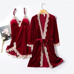 Women's Sleepwear Autumn Female Velvet Twinset Robe Set Sexy Patchwork Lace Bathrobe Gown Suspender Nightdress Loose Velour Home Clothes