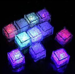 LED Gadget Aoto colors Mini Romantic Luminous Artificial Ice Cube Flash Light Wedding Christmas Party Decoration 381Q