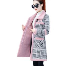 Women's Down Parkas Winter Lamb Wool Woollen Coat Thick Plus Velvet Warm Cotton Coat Women Long Grid Parker Overcoat Quilted Jacket Trench Coats 231108