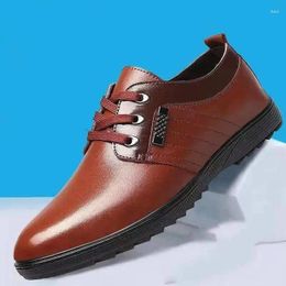 Ботинки, мужская модная универсальная обувь на шнуровке для отдыха, дышащая удобная кожаная обувь в деловом стиле в стиле ретро для мужчин, 2023 TY73